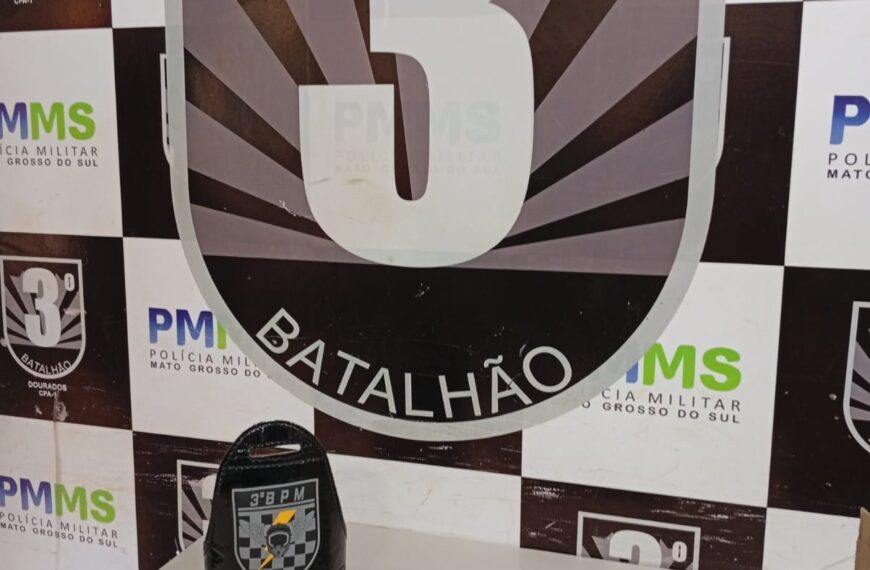 Jovem é presa com submetralhadora durante abordagem no centro de Dourados