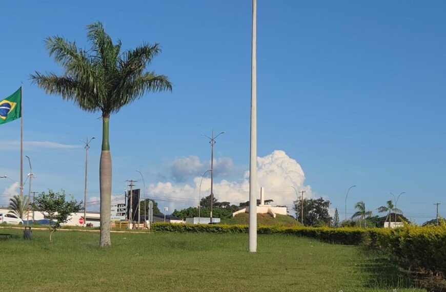 Sol entre nuvens neste domingo na fronteira