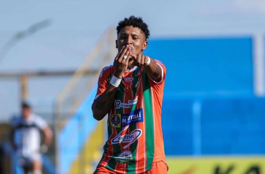 Naviraiense bate Pantanal em Campo Grande e pula para vice-liderança do Estadual