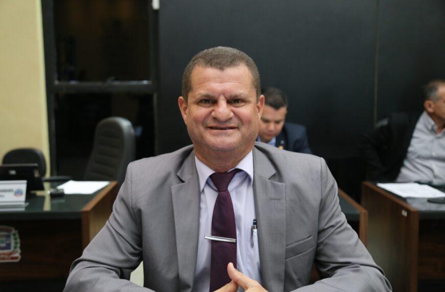 Biro Biro trabalha para garantir asfalto no Jardim América