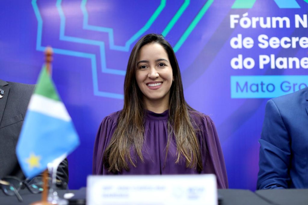 MS reúne 25 estados e encerra Fórum Nacional que debate o futuro do planejamento público do país MS reúne 25 estados e encerra Fórum Nacional que debate o futuro do planejamento público do país