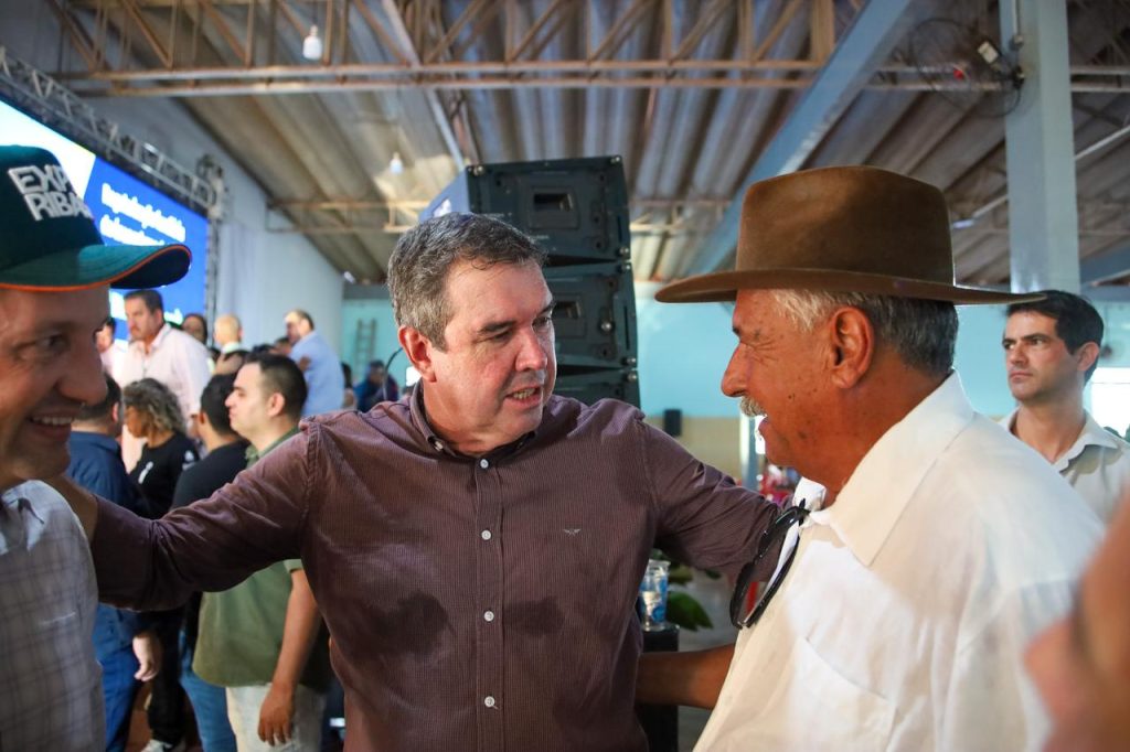 Dignidade e direito garantido: 820 famílias recebem títulos de regularização fundiária no Nova Itamarati Dignidade e direito garantido: 820 famílias recebem títulos de regularização fundiária no Nova Itamarati