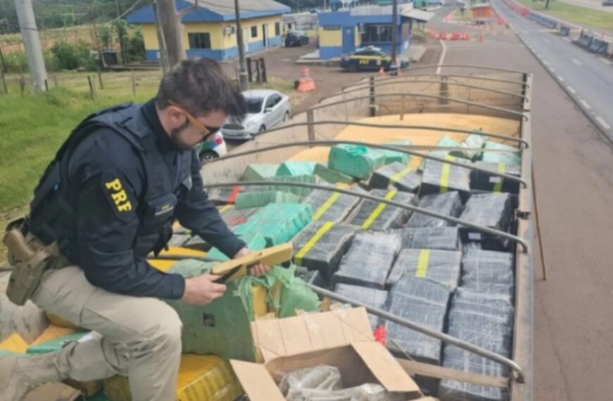 Casal de MS é preso no Paraná com mais de 5 toneladas de maconha