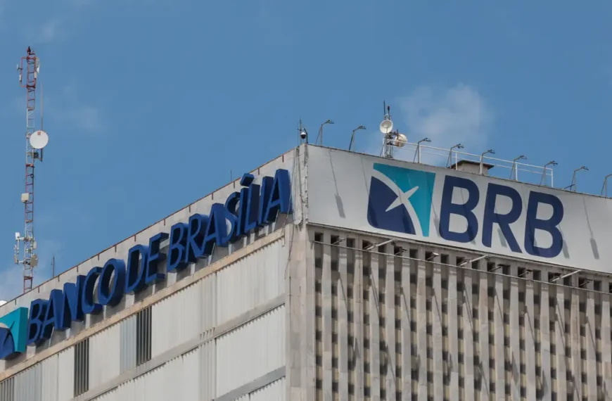 Câmara Legislativa convoca presidente do BRB para explicar rombo