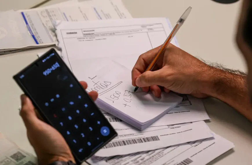 Efeito Lula: Contas públicas têm déficit primário de R$ 16,4 bilhões em fevereiro