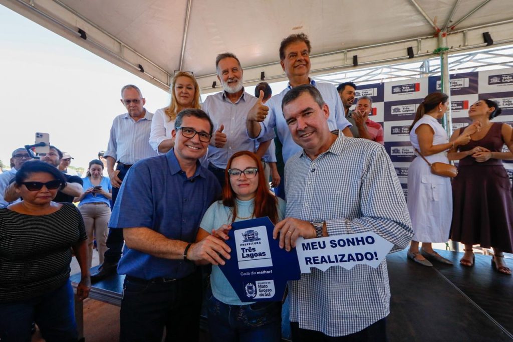 Com entrega de casas populares, Governo de Mato Grosso do Sul beneficia população de Três Lagoas Com entrega de casas populares, Governo de Mato Grosso do Sul beneficia população de Três Lagoas