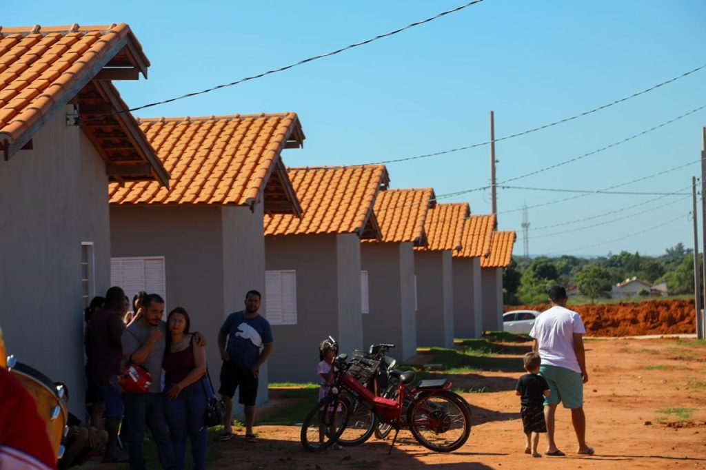 Com entrega de casas populares, Governo de Mato Grosso do Sul beneficia população de Três Lagoas Com entrega de casas populares, Governo de Mato Grosso do Sul beneficia população de Três Lagoas
