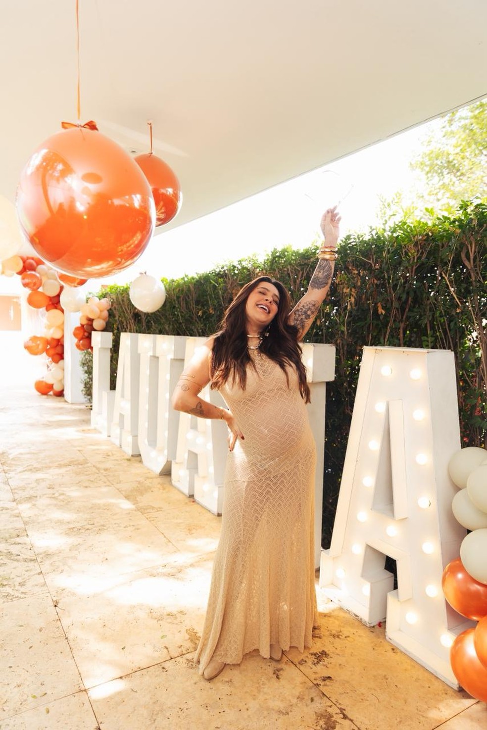 Grávida, Lauana Prado comemora aniversário de 37 anos com festão em casa — Foto: Reprodução/Instagram