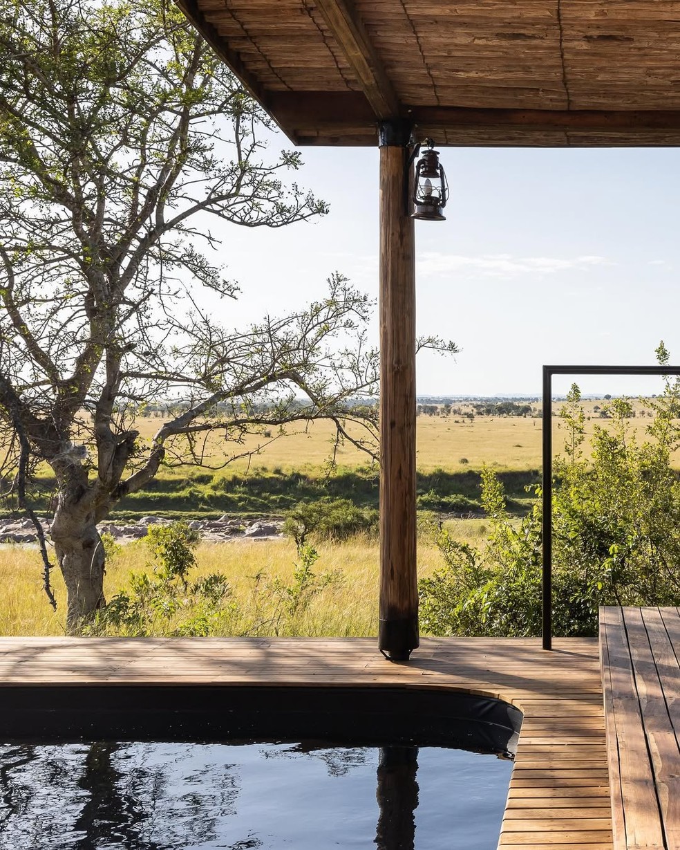 Acomodações do Singita Mara River Tented Camp, na Tanzânia — Foto: Reprodução/Instagram