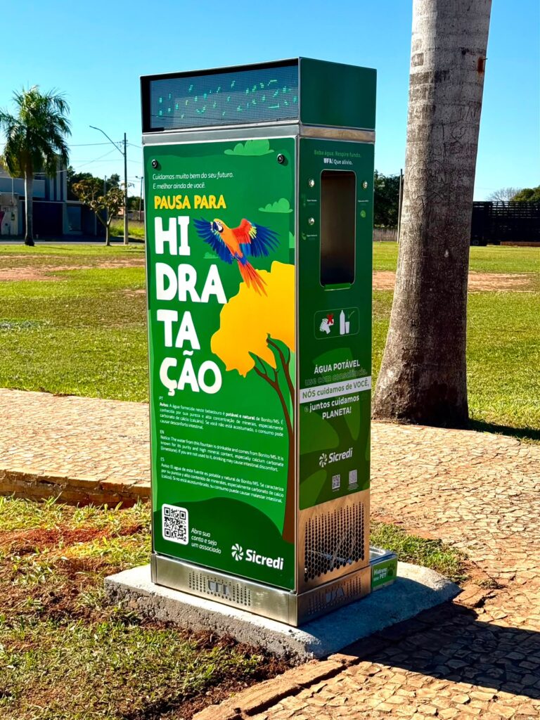 Sicredi entrega bebedouro público em Bonito e reforça compromisso com a qualidade de vida da comunidade Sicredi entrega bebedouro público em Bonito e reforça compromisso com a qualidade de vida da comunidade
