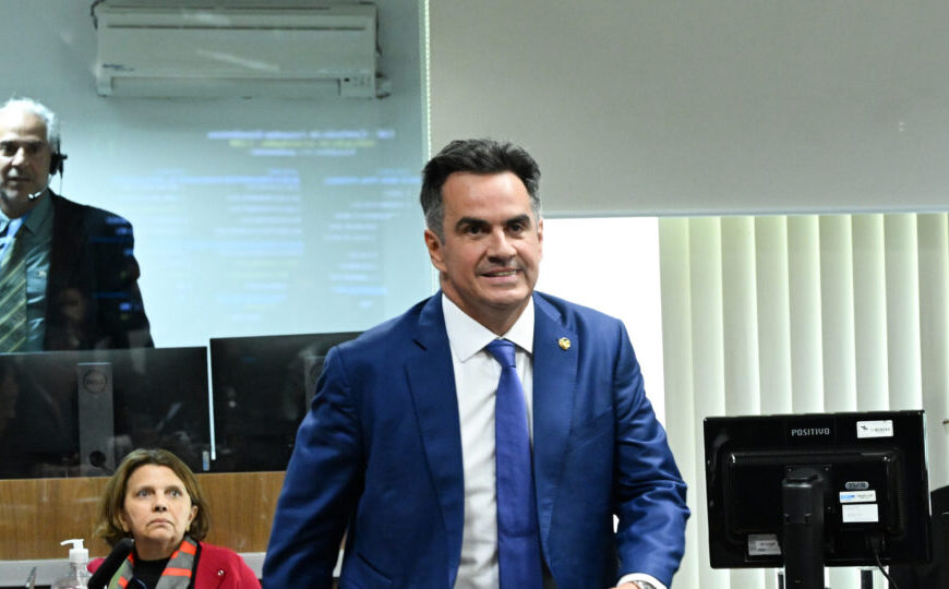 Ciro Nogueira diz ter “admiração enorme” por Lula em evento no Piauí