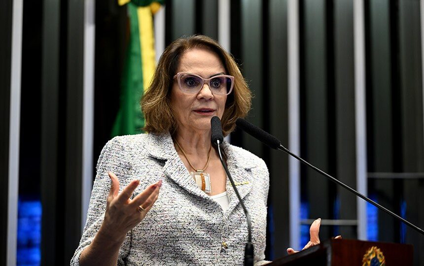 Damares Alves decide se afastar da campanha de Flávio Bolsonaro