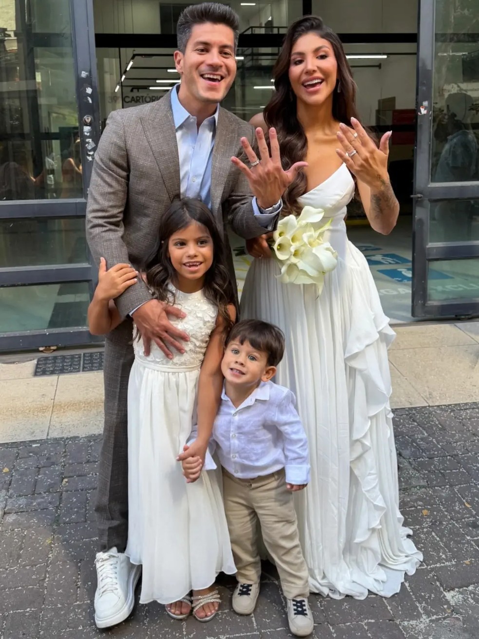 Arthur Aguiar e Jheny Santucci oficializam união com festa intimista: ‘Enfim casados’ Arthur Aguiar e Jheny Santucci se casam — Foto: Reprodução/Instagram