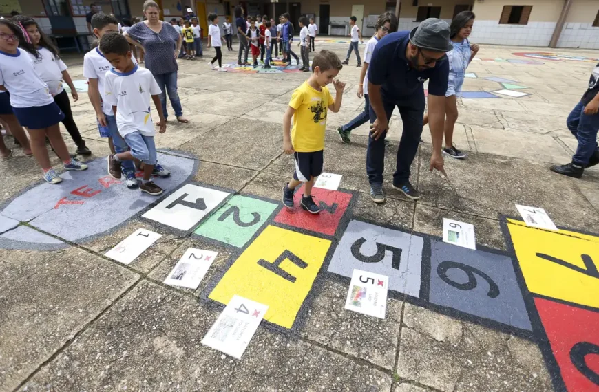 Férias escolares de 2027 coincidirão com Copa Feminina: de 24/6 a 25/7