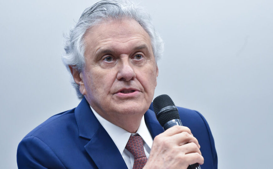 Caiado defende reforma no STF e critica indicação de ministros por amizade