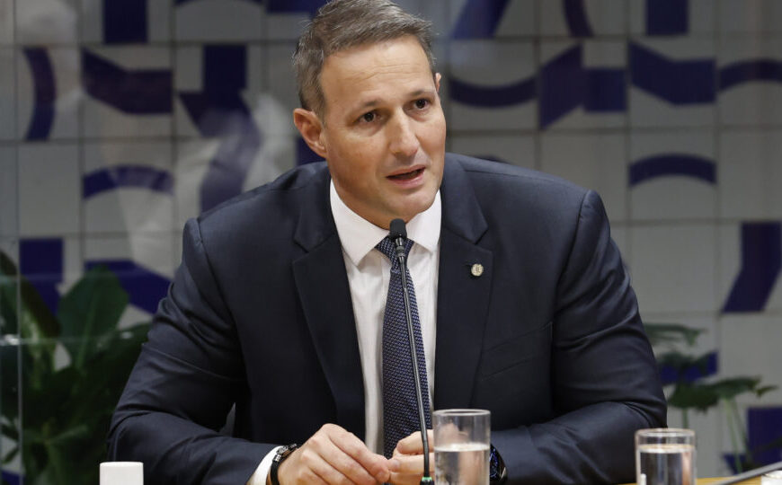 Juiz nega pedido de Derrite para remover post do Estadão que o associou a Vorcaro