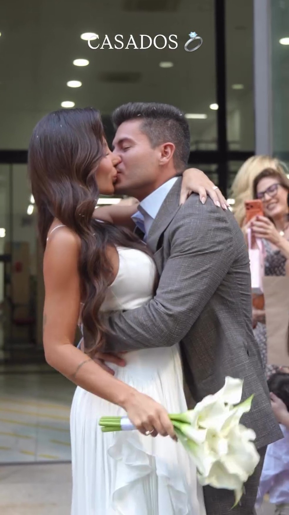 Arthur Aguiar e Jheny Santucci oficializam união com festa intimista: ‘Enfim casados’ Arthur Aguiar e Jheny Santucci se casam — Foto: Reprodução/Instagram