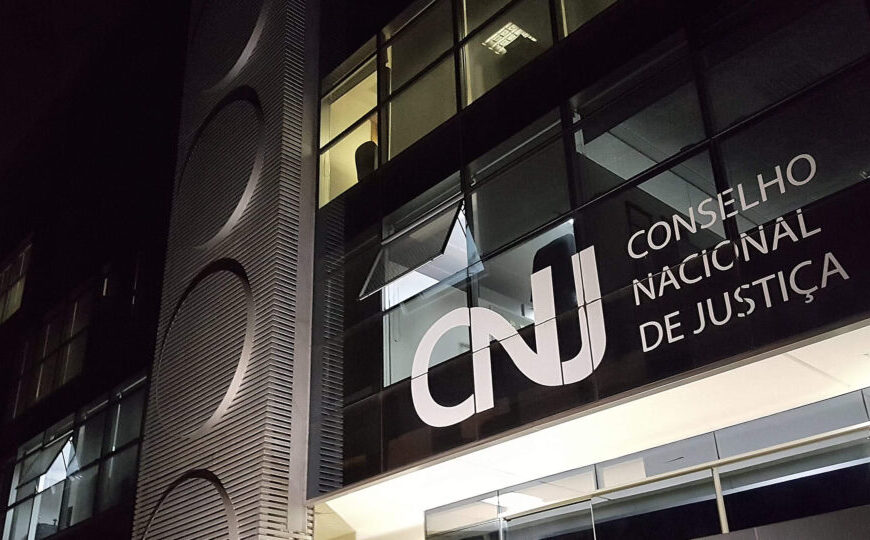 Fim da aposentadoria compulsória: um marco histórico no Judiciário