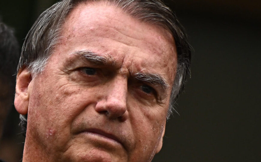 Bolsonaro tem oscilações de pressão; defesa pede que  Moraes amplie duração da fisioterapia