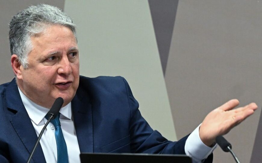 MP pede execução imediata de condenação de Garotinho e suspensão de seus direitos políticos