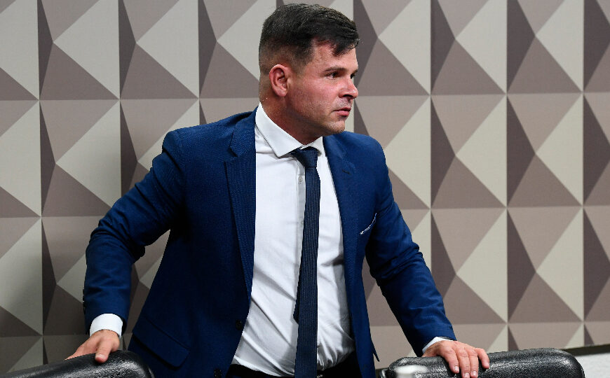 Moraes cassa aposentadoria do ex-diretor da PRF Silvinei Vasques