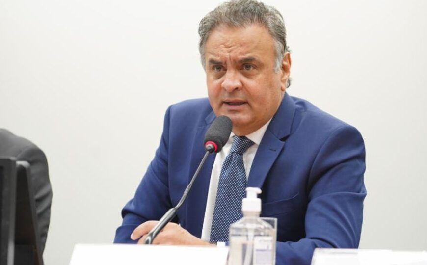 Aécio Neves pode ser anunciado nesta sexta-feira como candidato ao Senado Federal