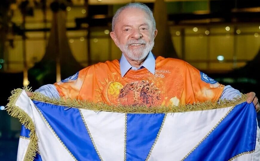 Novo pede cassação de Lula por desfile de Carnaval financiado com R$ 9,65 milhões em recursos públicos