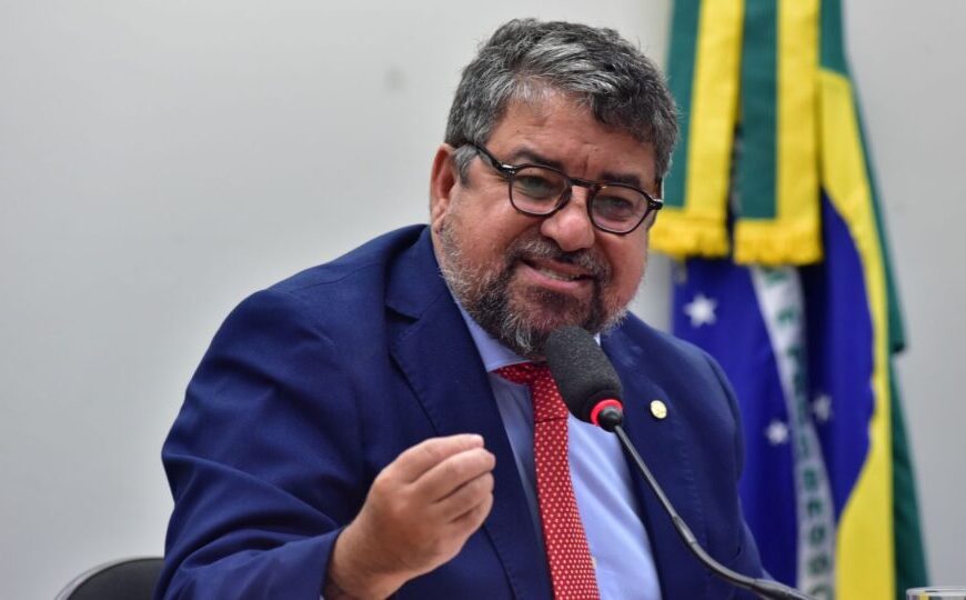 Lulinha vive em “condições precárias” na Espanha, diz vice-presidente do PT