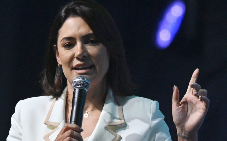 Michelle contesta decisão de Moraes sobre visitas a Bolsonaro e diz que campanha ao Senado foi prejudicada