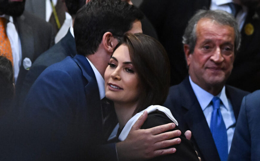 Damares atribui a Moraes ausência de Michelle em atos do 7 de Setembro