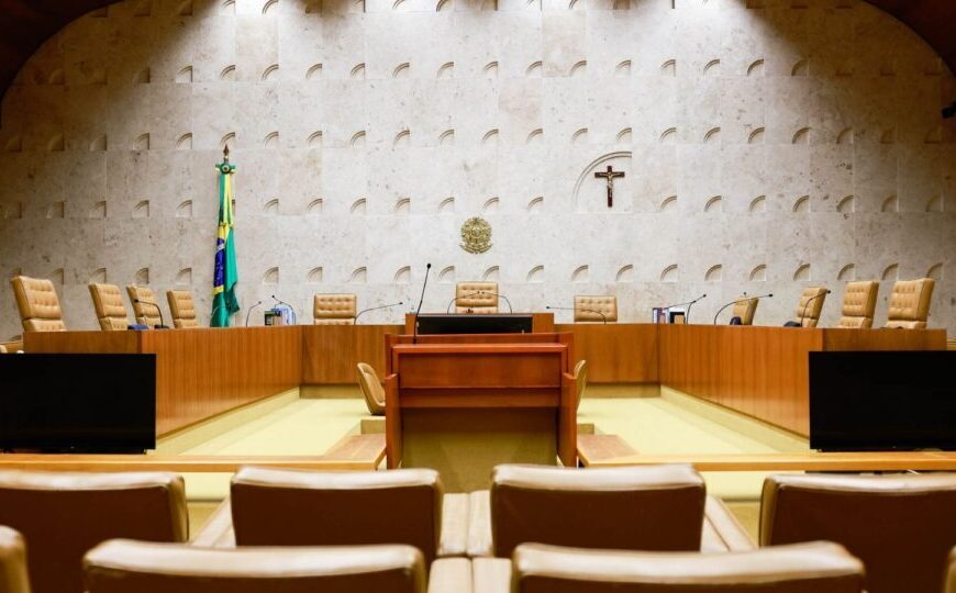 Relação de ex-banqueiro com ministros do STF gera crise institucional