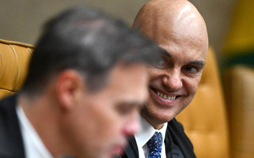 Julgamento de Moraes provoca ofensiva de ministros do STF por acesso ao celular de Vorcaro