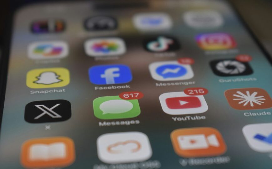 Proibir redes sociais não vai salvar os adolescentes do vício em telas