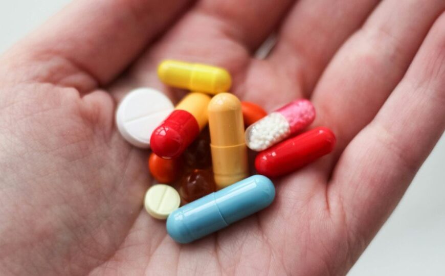 Na era dos suplementos alimentares, busca por saúde pode colocar a vida em risco