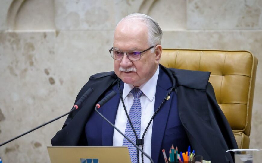 Fachin manda PF investigar ameaças de fuzilamento contra Dino
