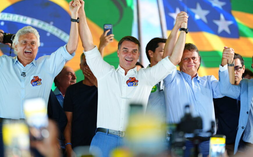 Flávio amplia frente política e acumula vitórias no 2º turno